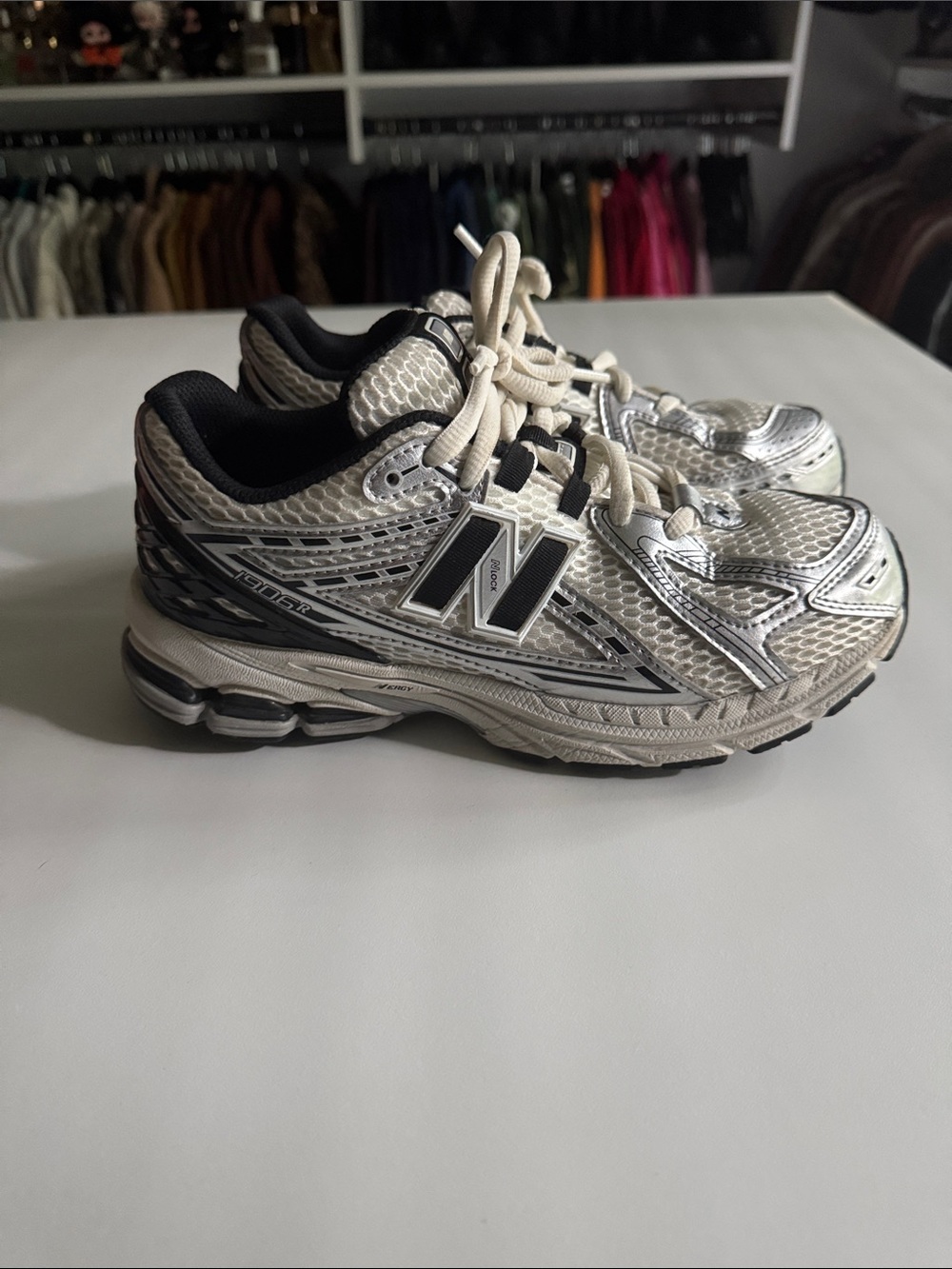 New Balance 1960r Silver and Black Mesh Athletic Sneakers